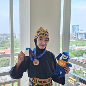 Juara 2 Seni Tunggal