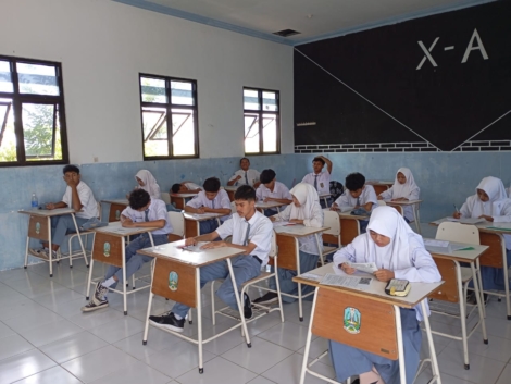 PSAT 2026: Momentum Evaluasi Pembelajaran dan Penguatan Karakter di SMA Muhammadiyah 10 Sugio (Adinda Mar'atul Khoiriyah)